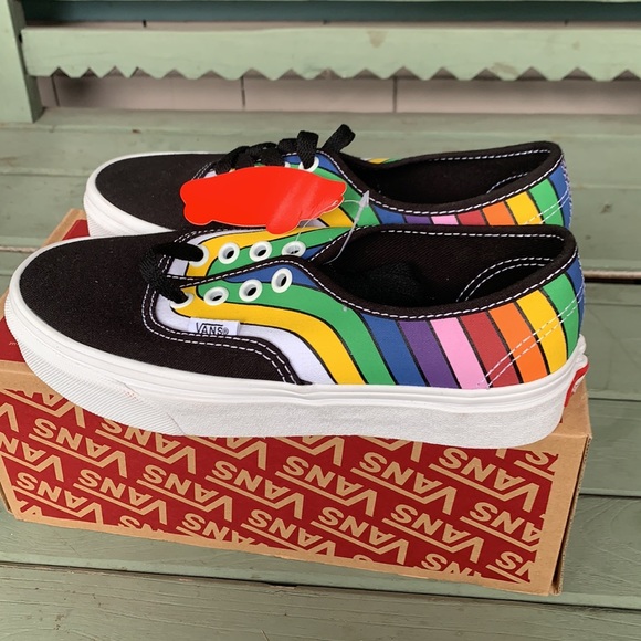 Vans Refract Rainbow 3.5 - Picture 3 of 4